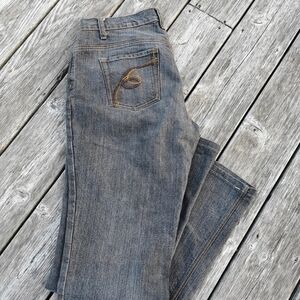 Women's Vintage Hollywood medium rise flare jeans. Black. Size 12